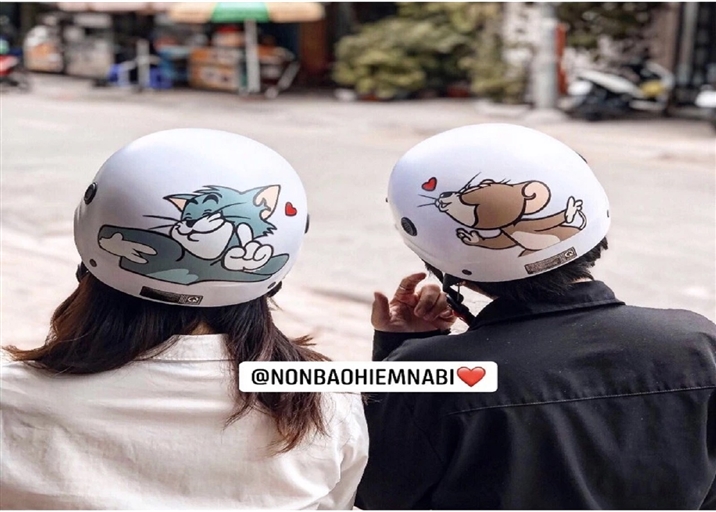 Mũ bảo hiểm nữa đầu cặp dễ thương Tom Jerry